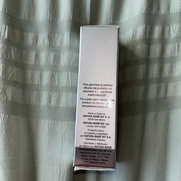 Natura Bissé -DIAMOND LUMINOUS PERFECTING SERUM 0.1 FL. OZ - Picture 3 of 5